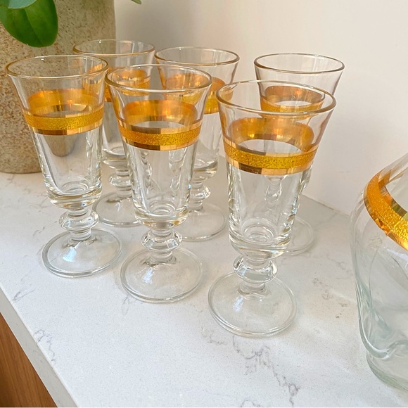 Vintage Decanter Set with Gold Trim - Picture 2 of 3